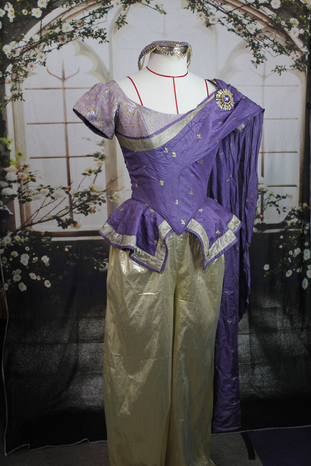 Indian temple dancer - hire only
