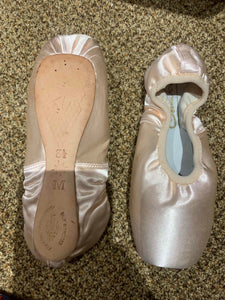 Gamba pointe shoe 3.5 M