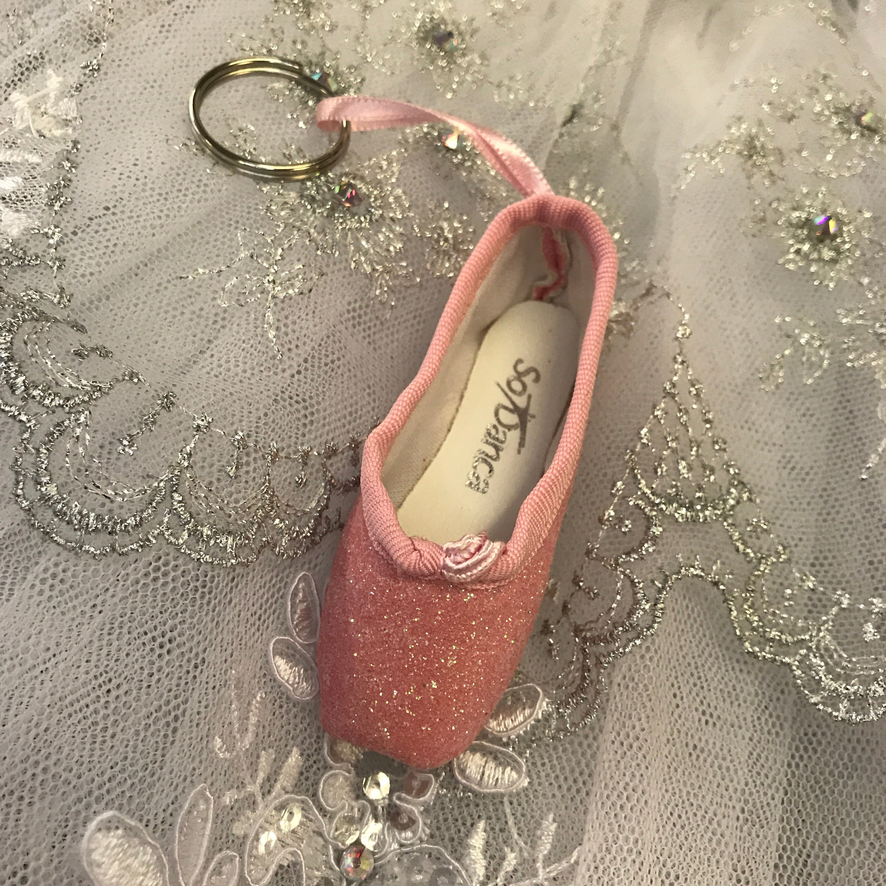 So Danca Glitter Pointe shoe key ring