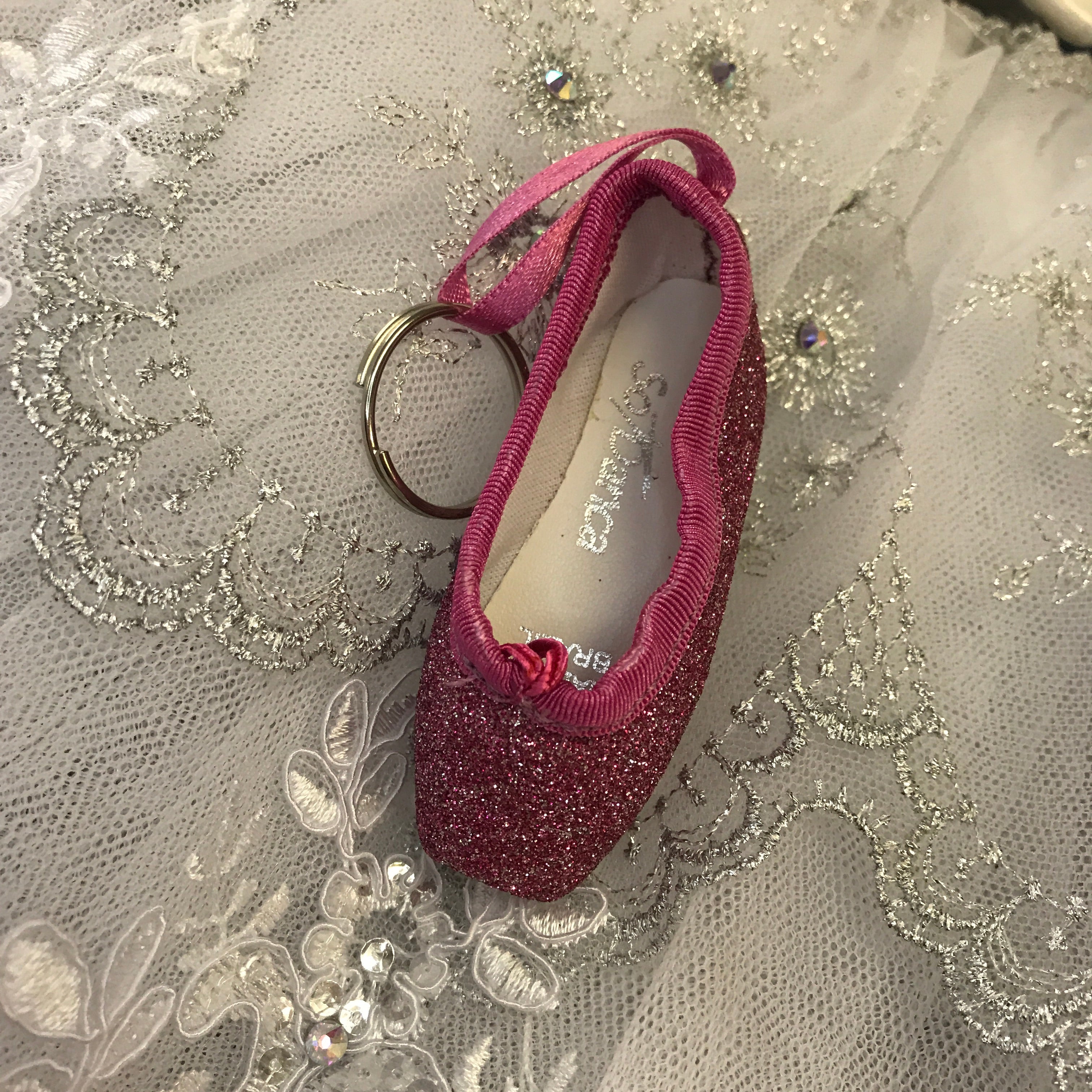 So Danca Glitter Pointe shoe key ring