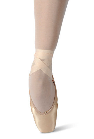 Merlet Prelude pointe shoe